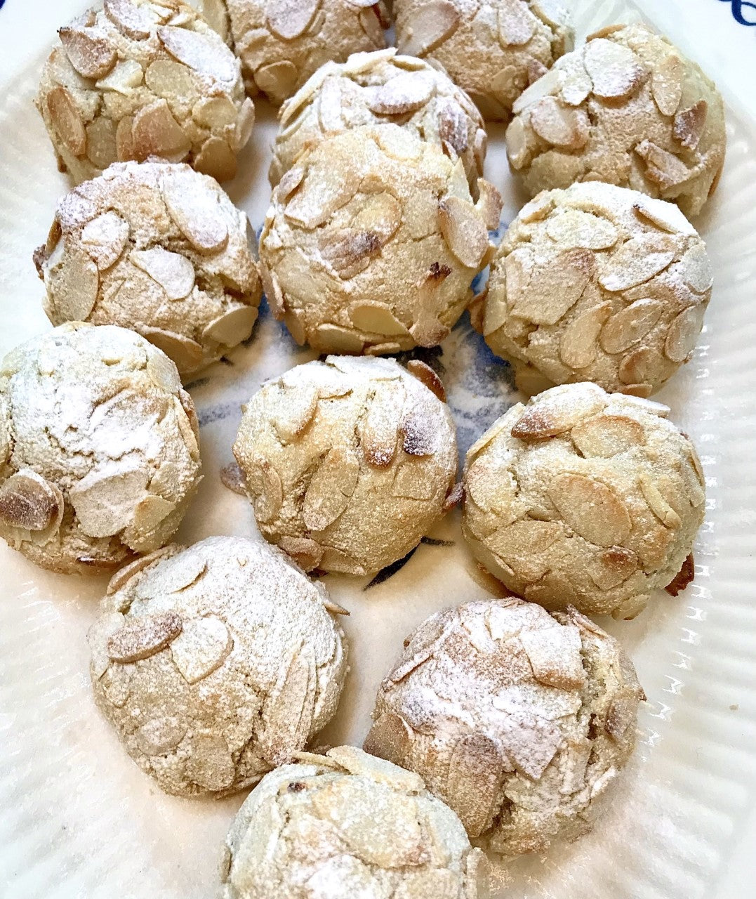 Biscotto alle Mandorle all' Amaretto - Amaretto infused almond biscuit (GF) (Vegan option available)