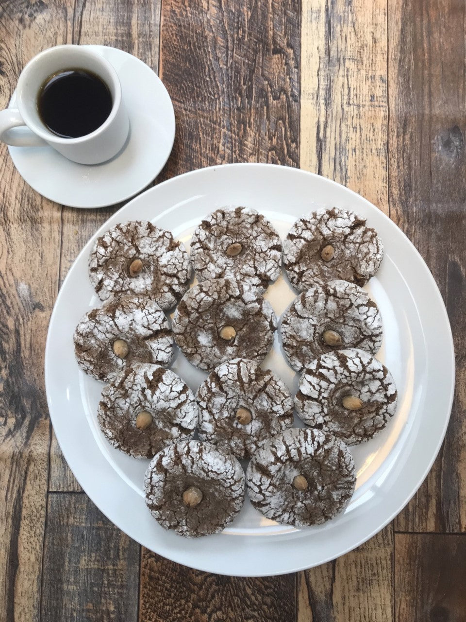 Cioccolato, espresso e biscotto alle mandole Espresso - chocolate and almond biscuit
